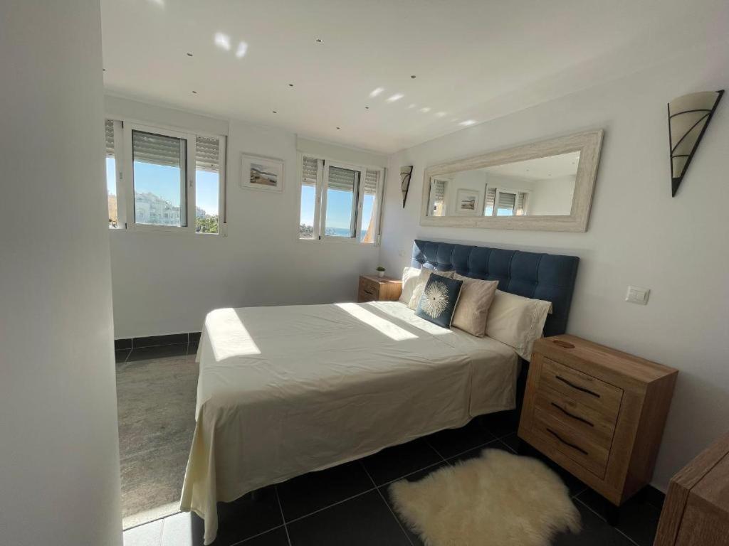 Seaside View Apartment Estepona Bagian luar foto