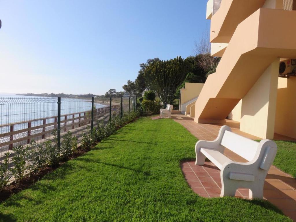 Seaside View Apartment Estepona Bagian luar foto