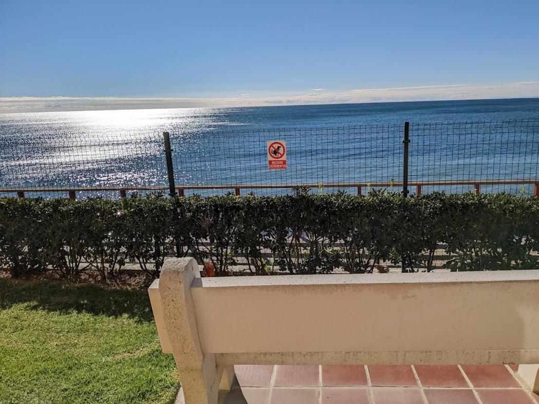 Seaside View Apartment Estepona Bagian luar foto