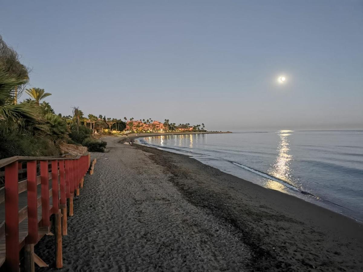 Seaside View Apartment Estepona Bagian luar foto